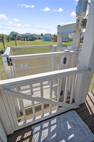 2371 Sandman, Crystal Beach, TX 77650