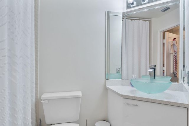 5139 Europa Drive O, Boynton Beach, FL 33437