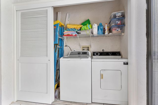 5139 Europa Drive O, Boynton Beach, FL 33437