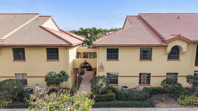 5139 Europa Drive O, Boynton Beach, FL 33437