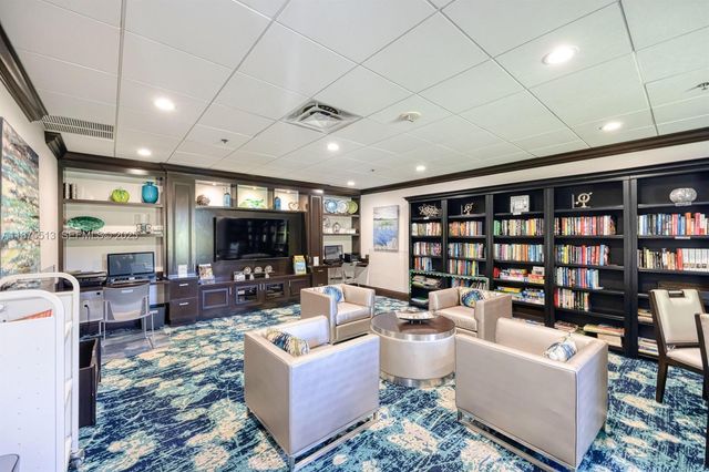 5139 Europa Drive O, Boynton Beach, FL 33437