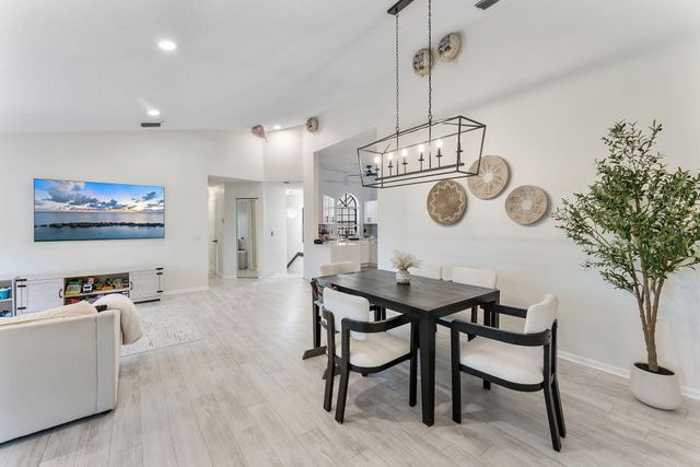 5139 Europa Drive O, Boynton Beach, FL 33437