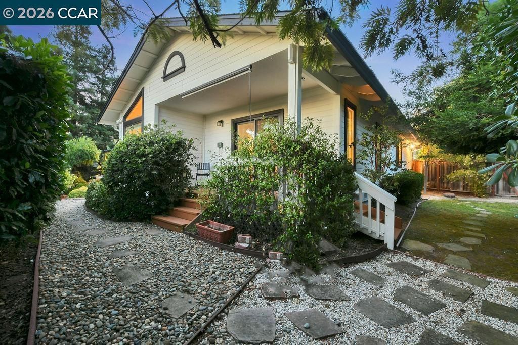 Image 49 of property listing at 403 Midway Place, Martinez, CA 94553