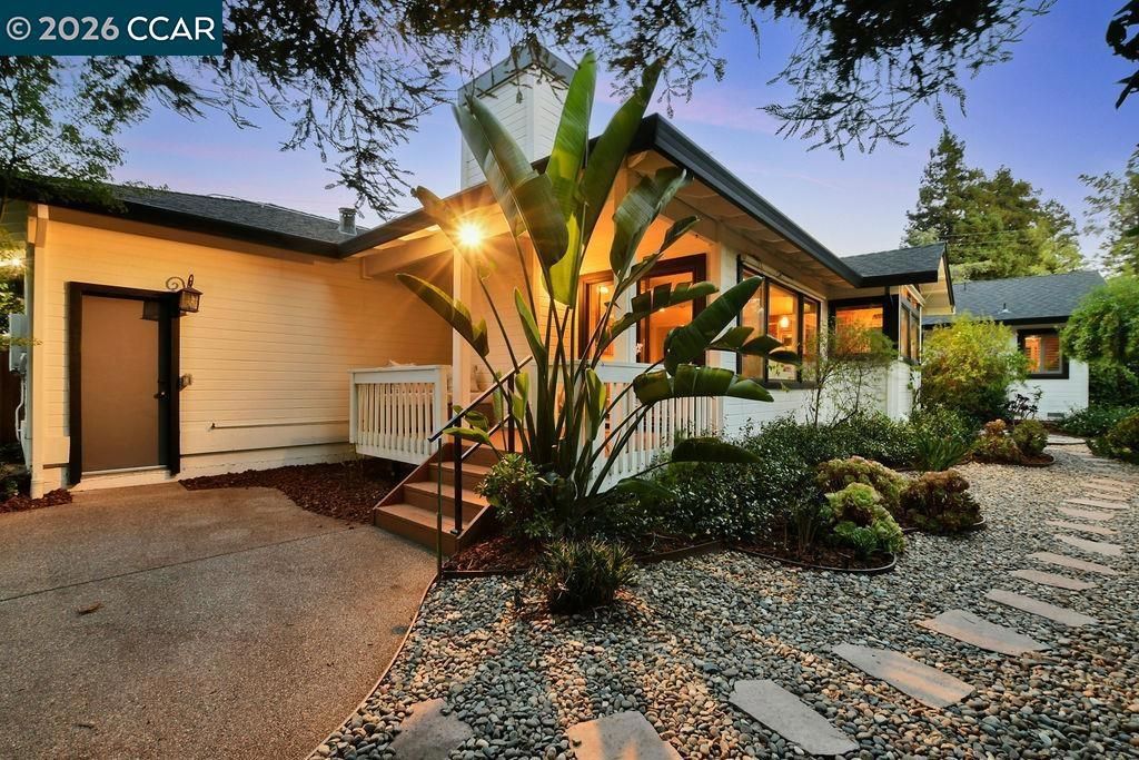 Image 56 of property listing at 403 Midway Place, Martinez, CA 94553