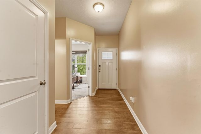 6330 Hoffman Trace Drive, Columbus, OH 43213