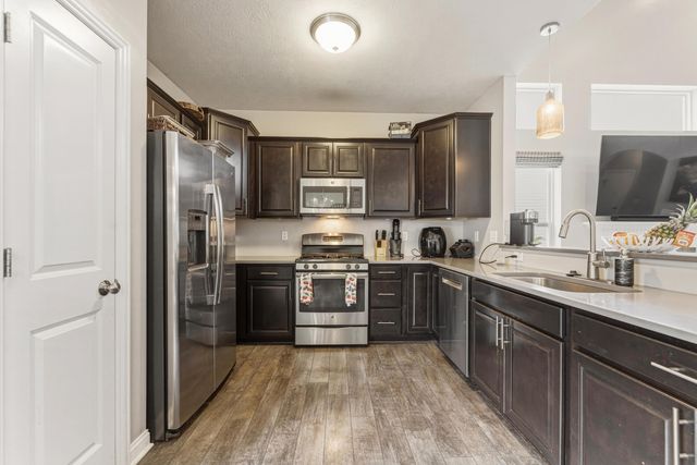 6330 Hoffman Trace Drive, Columbus, OH 43213