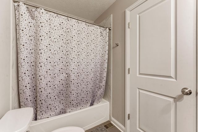 6330 Hoffman Trace Drive, Columbus, OH 43213