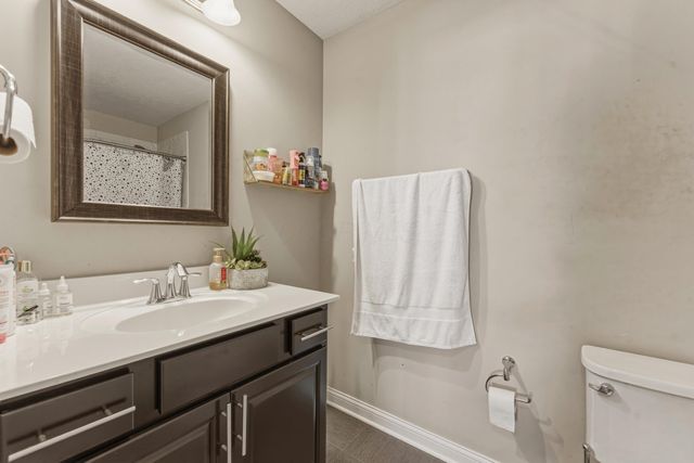 6330 Hoffman Trace Drive, Columbus, OH 43213