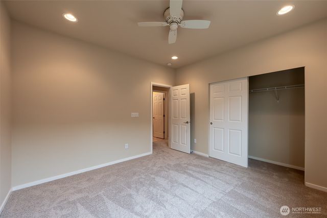 4986 Meriwood Drive NE, Lacey, WA 98516