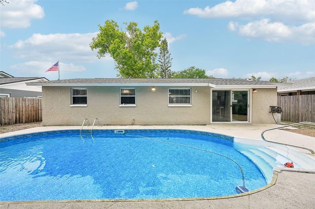1603 FOX RUN DRIVE, Tarpon Springs, FL 34689