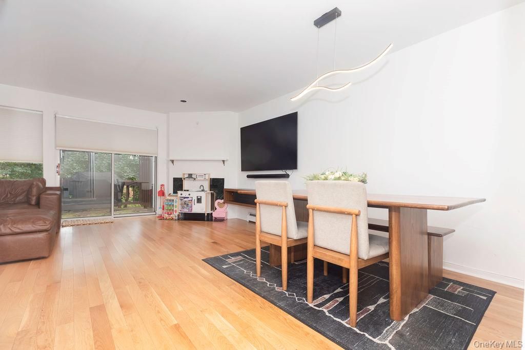16 Top Of The Ridge A13, Mamaroneck, NY 10543 — photo 5