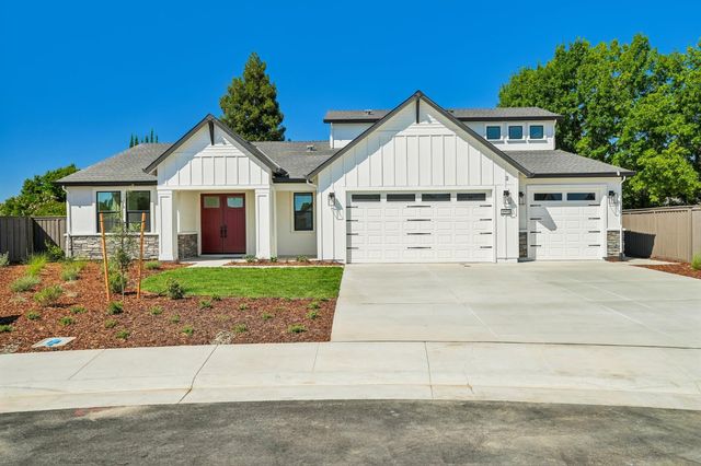 8963 Wickstrom Dr, Orangevale, CA 95662