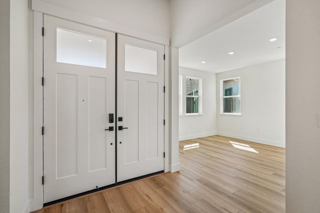 8963 Wickstrom Dr, Orangevale, CA 95662