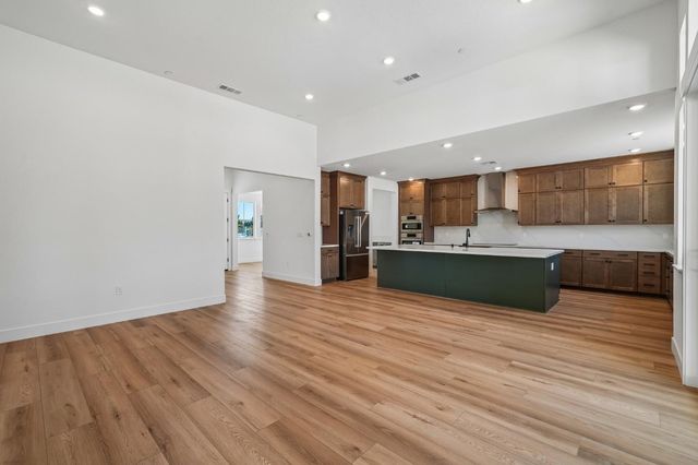 8963 Wickstrom Dr, Orangevale, CA 95662