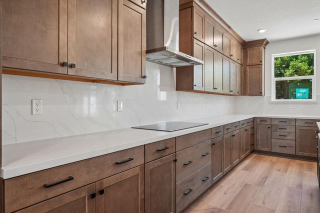 8963 Wickstrom Dr, Orangevale, CA 95662
