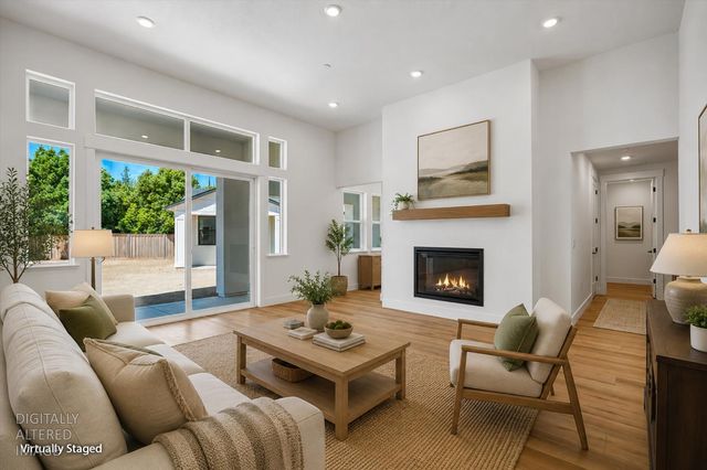 8963 Wickstrom Dr, Orangevale, CA 95662