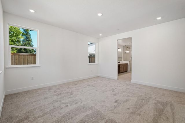 8963 Wickstrom Dr, Orangevale, CA 95662
