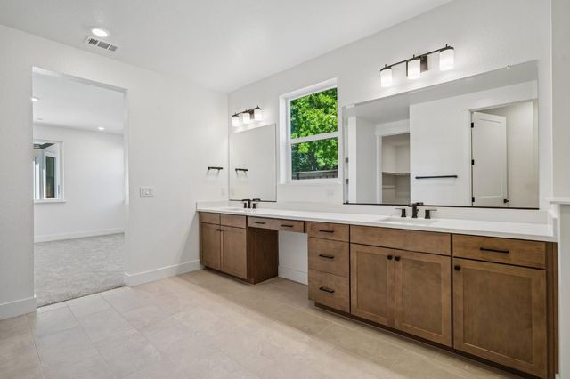 8963 Wickstrom Dr, Orangevale, CA 95662