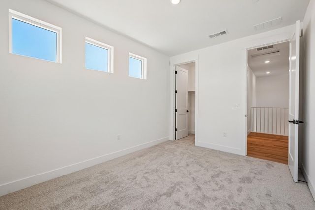 8963 Wickstrom Dr, Orangevale, CA 95662
