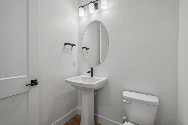 8963 Wickstrom Dr, Orangevale, CA 95662