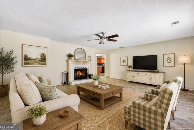 715 Concord Road, Shady Dale, GA 31085
