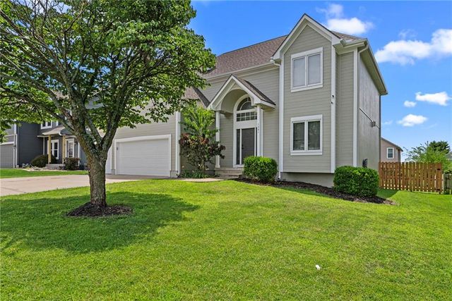 1301 12th Street, Lee's Summit, MO 64081