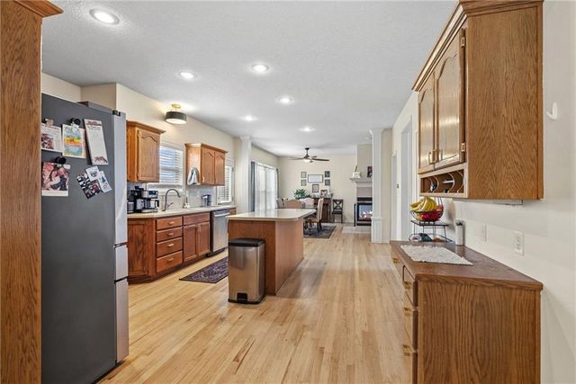 1301 12th Street, Lee's Summit, MO 64081