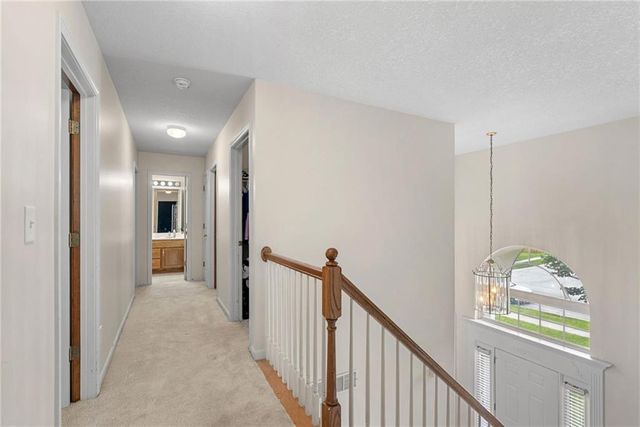 1301 12th Street, Lee's Summit, MO 64081