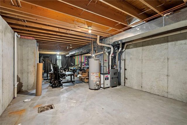 1301 12th Street, Lee's Summit, MO 64081