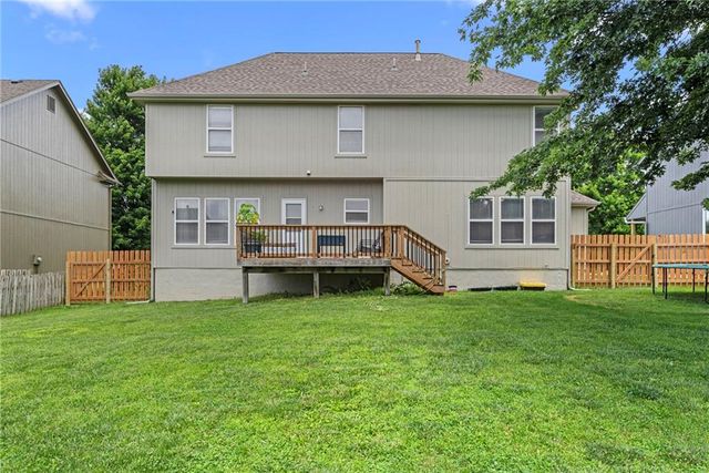 1301 12th Street, Lee's Summit, MO 64081