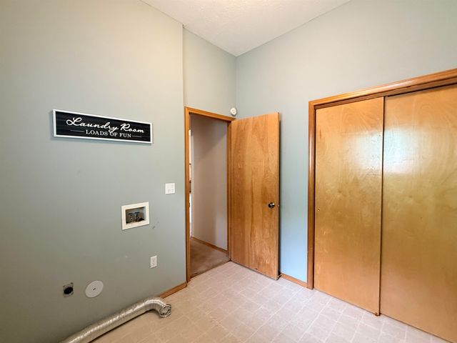 7321 W Kendick Ave, Nine Mile Falls, WA 99026