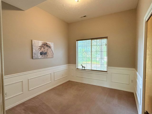 7321 W Kendick Ave, Nine Mile Falls, WA 99026