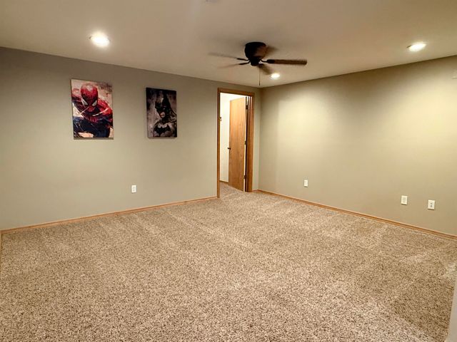 7321 W Kendick Ave, Nine Mile Falls, WA 99026