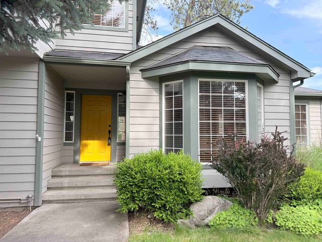7321 W Kendick Ave, Nine Mile Falls, WA 99026