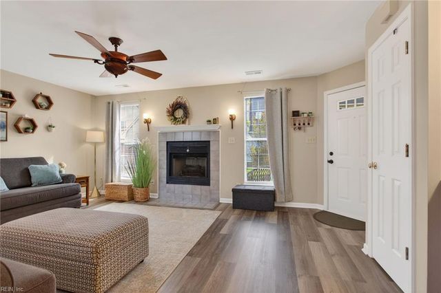 113 Grindstone TURN, Yorktown, VA 23693