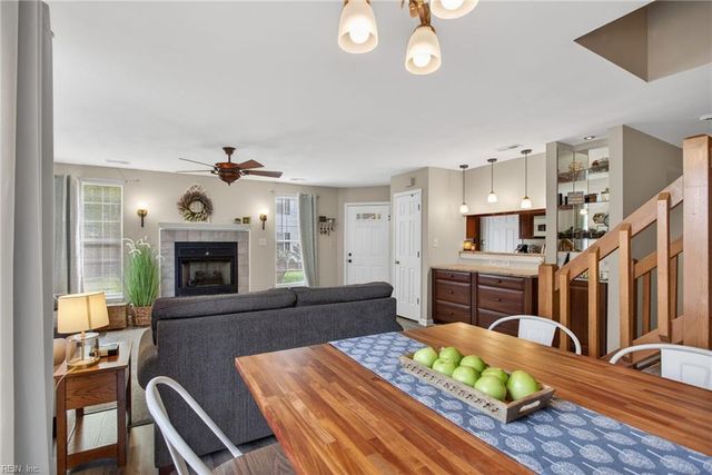 113 Grindstone TURN, Yorktown, VA 23693