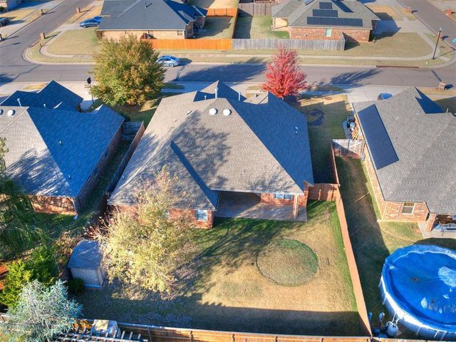 1808 NE 32nd Street, Moore, OK 73160