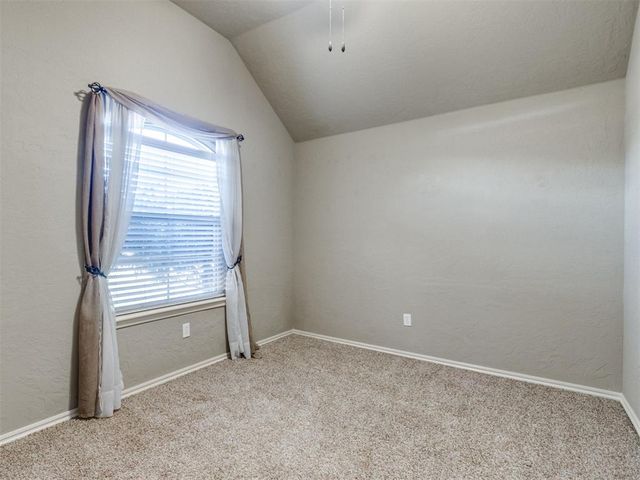 1808 NE 32nd Street, Moore, OK 73160