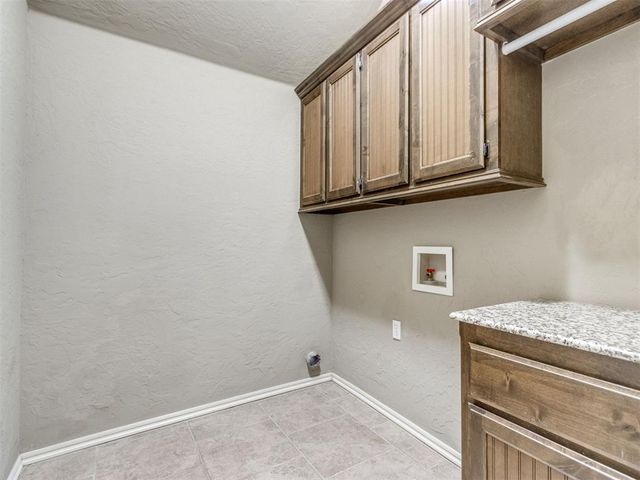 1808 NE 32nd Street, Moore, OK 73160