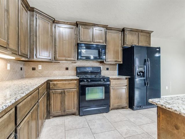 1808 NE 32nd Street, Moore, OK 73160