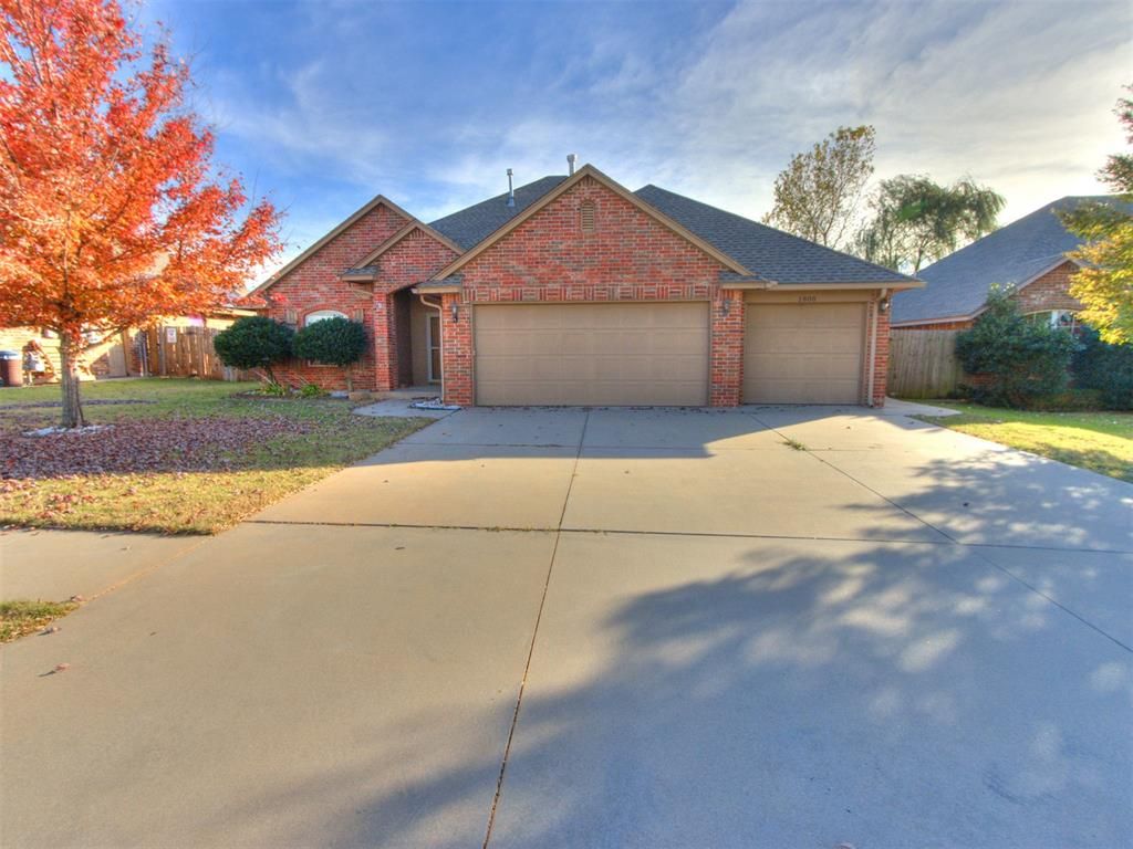 1808 NE 32nd Street, Moore, OK 73160