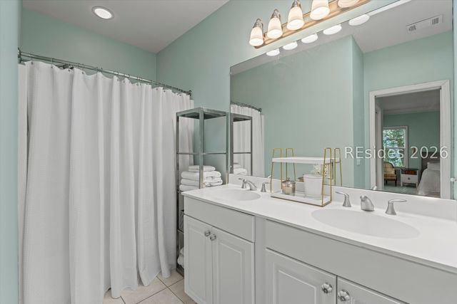 26 Peregrine Dr, Hilton Head Island, SC 29926