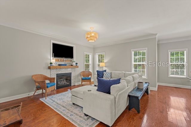 26 Peregrine Dr, Hilton Head Island, SC 29926