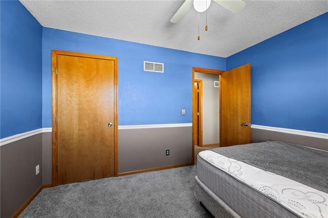 20921 W 52nd Terrace, Shawnee, KS 66218