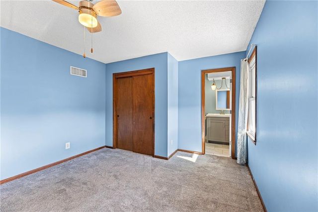 20921 W 52nd Terrace, Shawnee, KS 66218