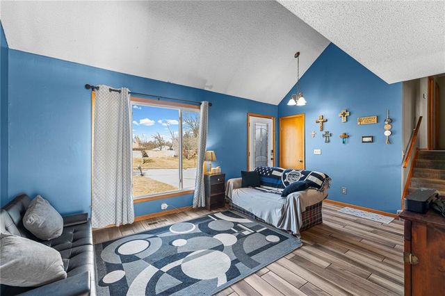 20921 W 52nd Terrace, Shawnee, KS 66218