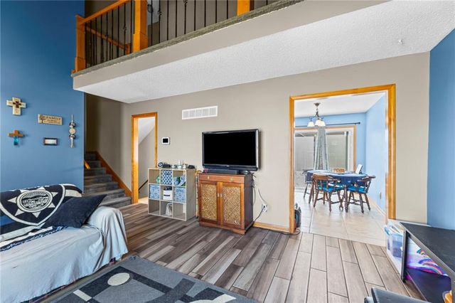 20921 W 52nd Terrace, Shawnee, KS 66218