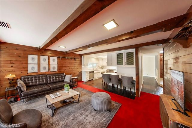 17850 Winterberry Street, Fountain Valley, CA 92708