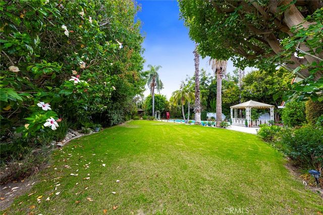 17850 Winterberry Street, Fountain Valley, CA 92708