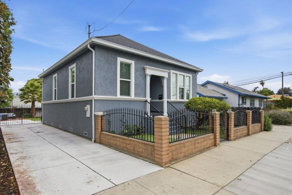 Image 22 of property listing at 421 W Virginia Street, San Jose, CA 95125